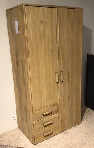 Kleiderschrank Mido Eiche massiv